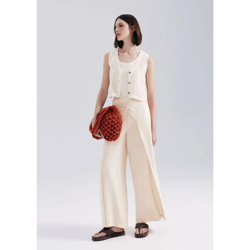 Calça Feminina Reta Em Viscose Com Transpasse - Nude M
