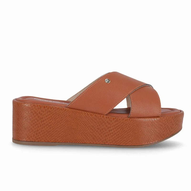 Tamanco Leia Anabela Médio Ocre 40