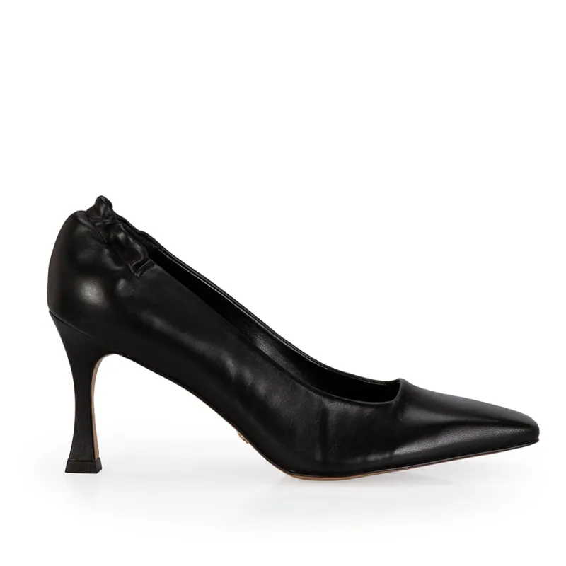 Scarpin Salto Alto Couro Preto Elástico - CAPODARTE - Sapatos