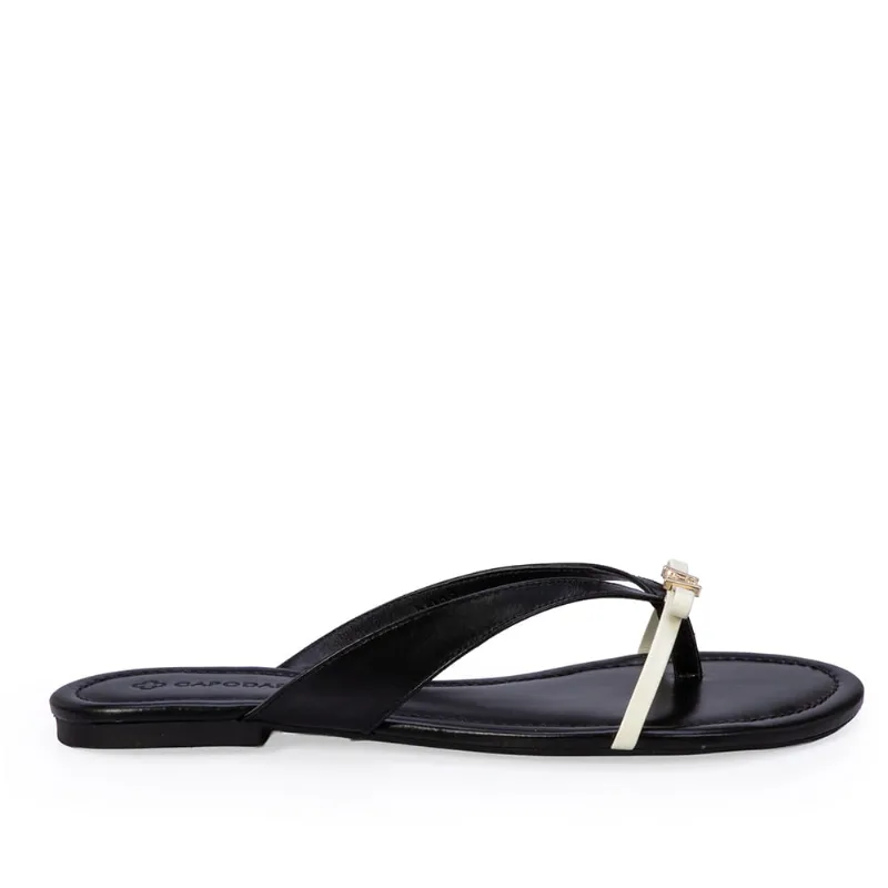 Chinelo Rasteiro Preto E Branco De Couro Laço 39