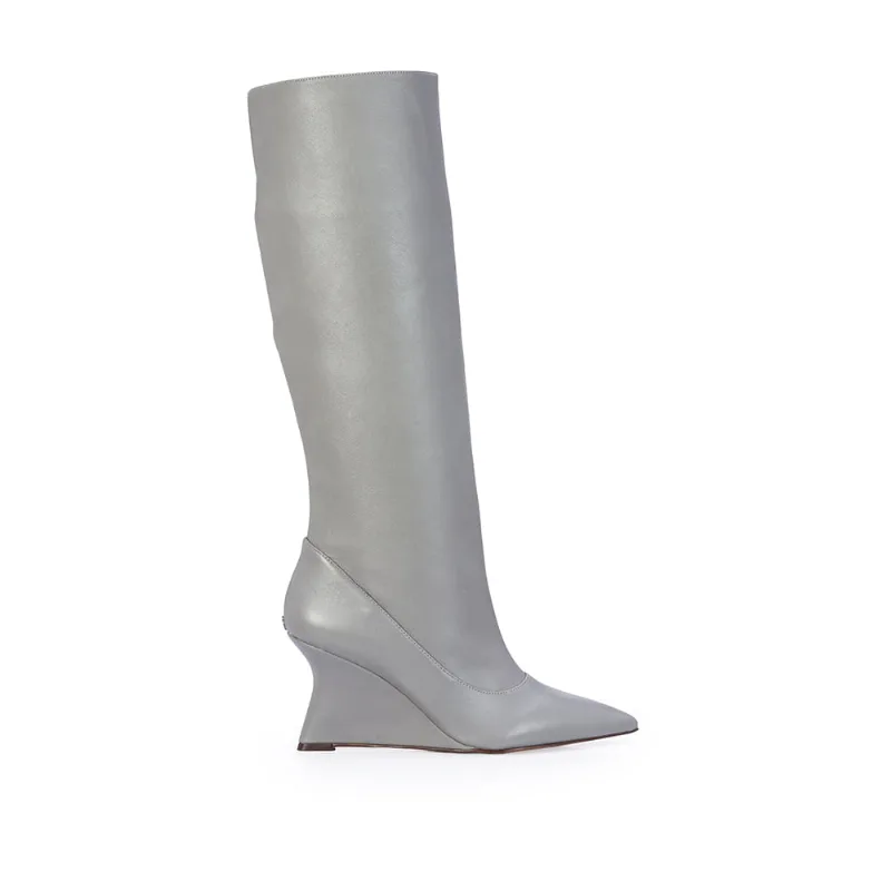 Bota Cano Longo Slouch Couro Cinza Carbono 36