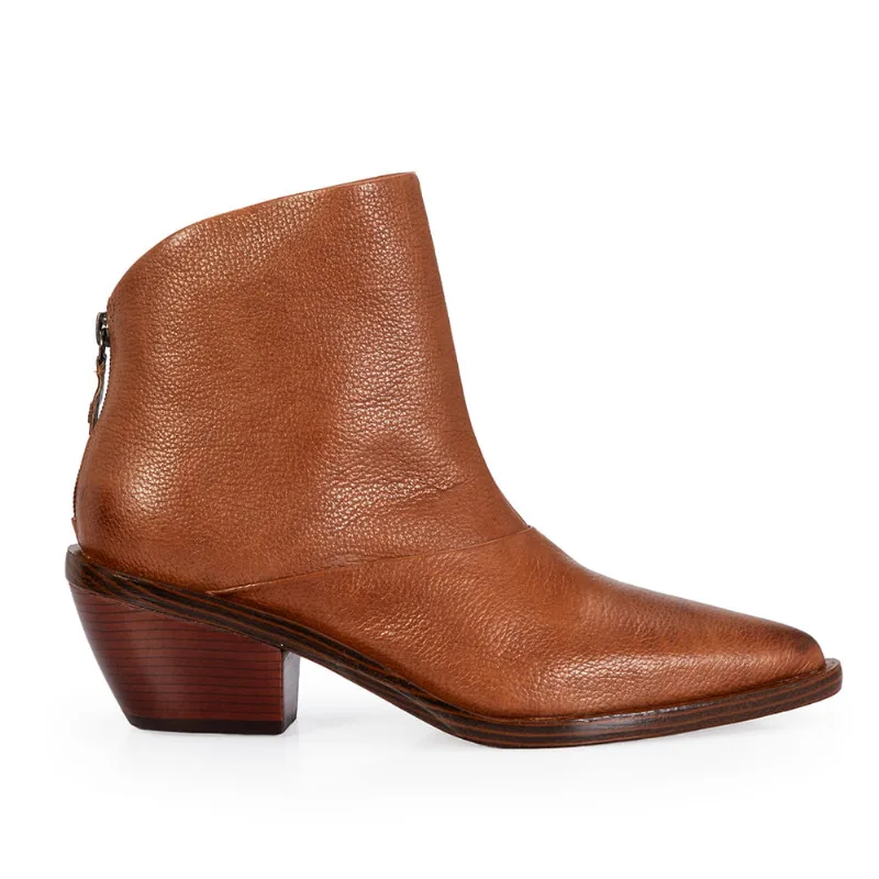 Bota Salto Médio Couro Marrom 36