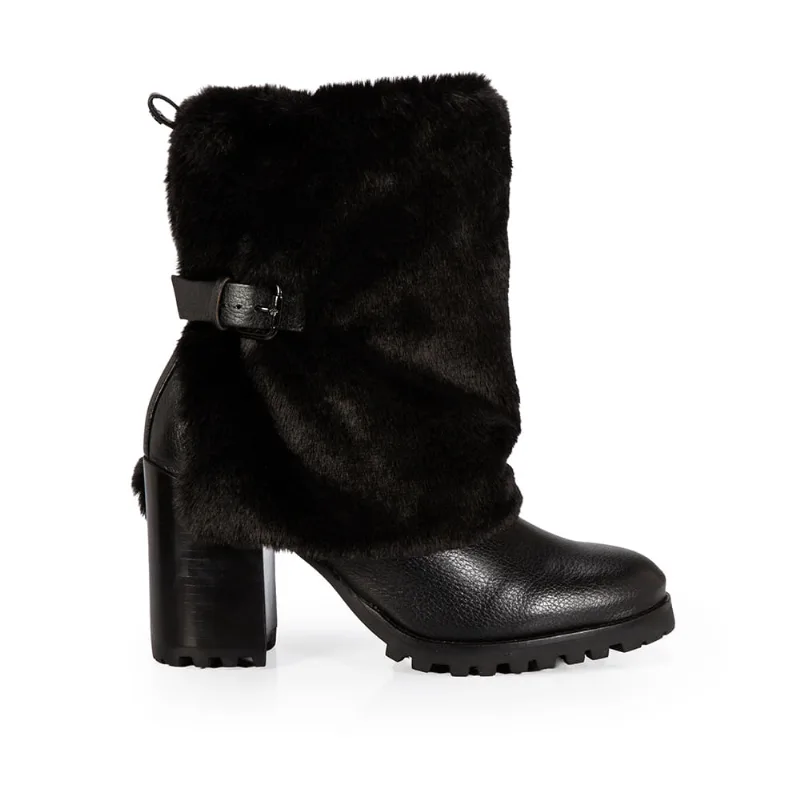 Bota Cano Curto Couro Preta 35