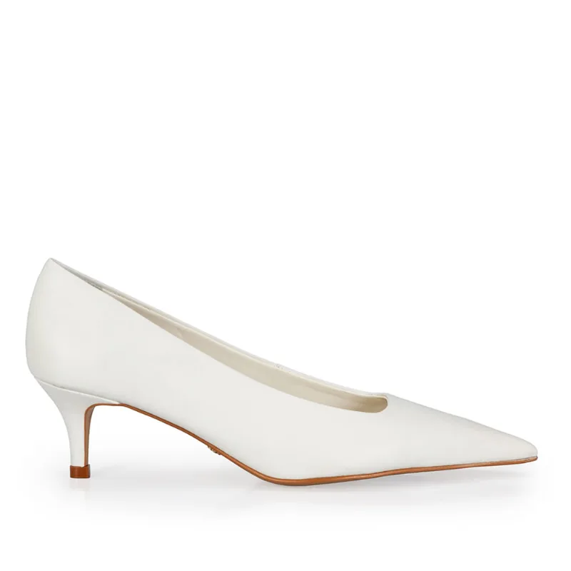 Scarpin Salto Médio Couro Branco 39