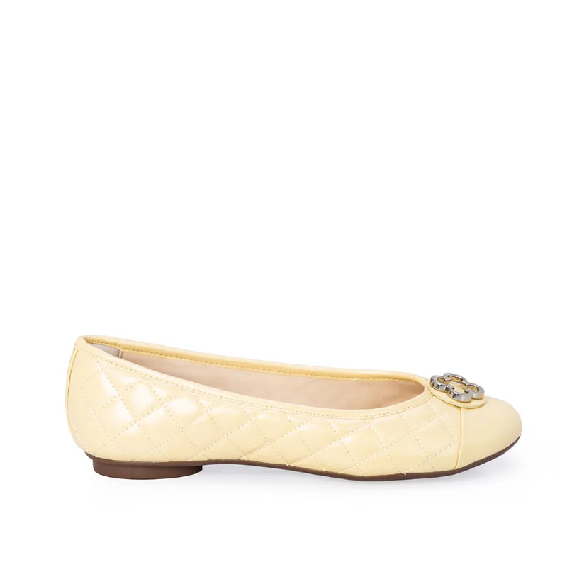 Sapatilha Catherine Vintage Couro Matelassê Creme Brulle 36 - CAPODARTE