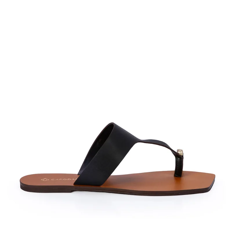 Chinelo Rasteiro de Couro Bico Quadrado 35