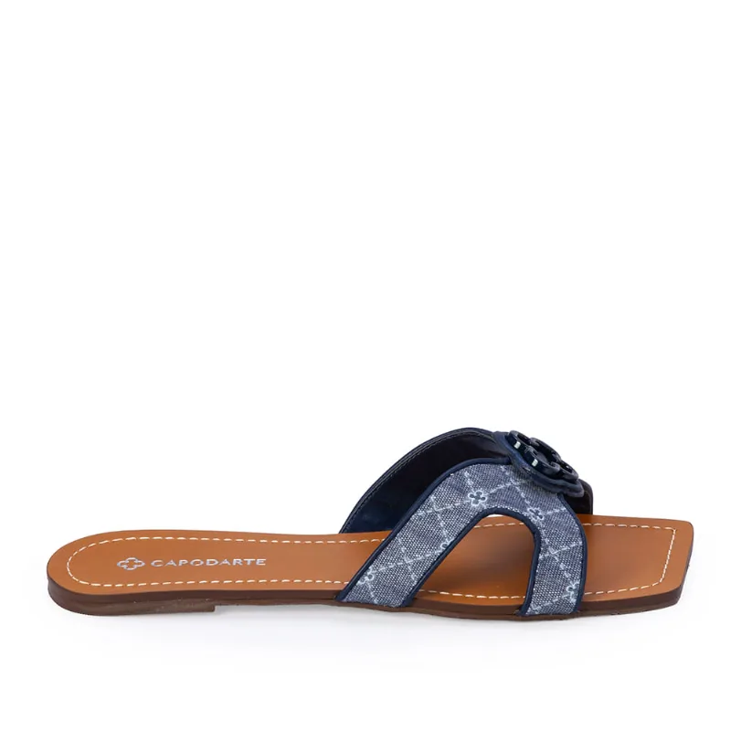 Chinelo Rasteiro de Couro Monograma Azzurro 40