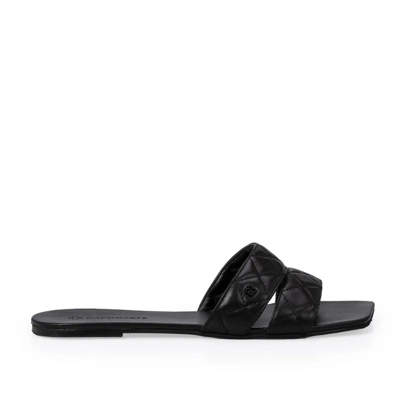 Chinelo Rasteiro Preto De Couro Matelassê 39