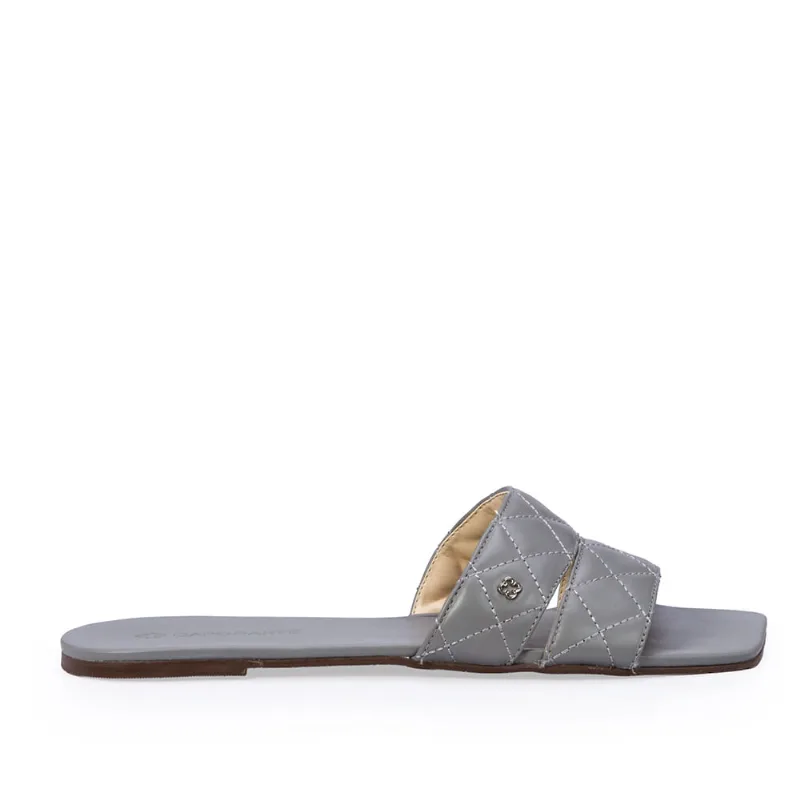 Chinelo Rasteiro Cinza Carbono De Couro Matelassê 35