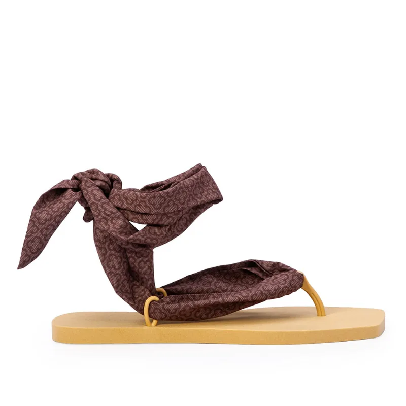 Chinelo Bege Com Lenço De Amarração Monograma 33.34