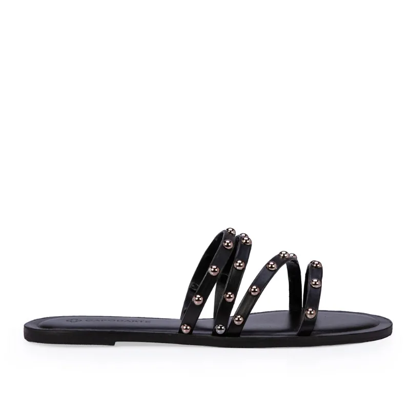 Chinelo Rasteiro Preto De Couro Rebites 37