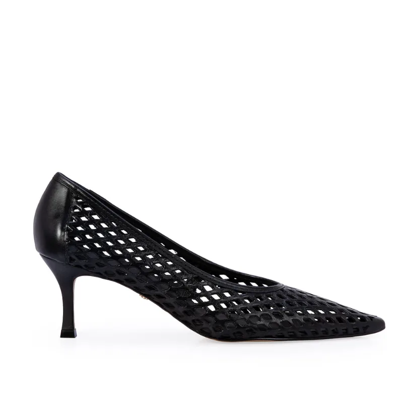 Scarpin Salto Médio Couro Vazado Preto 39