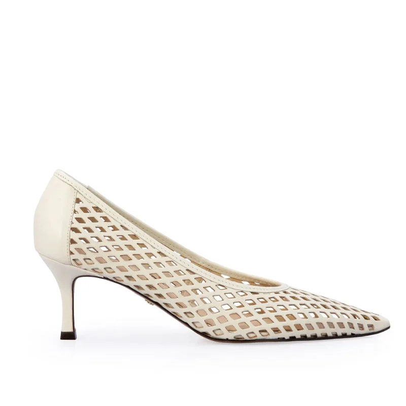 Scarpin Salto Médio Couro Vazado Branco Duna 38