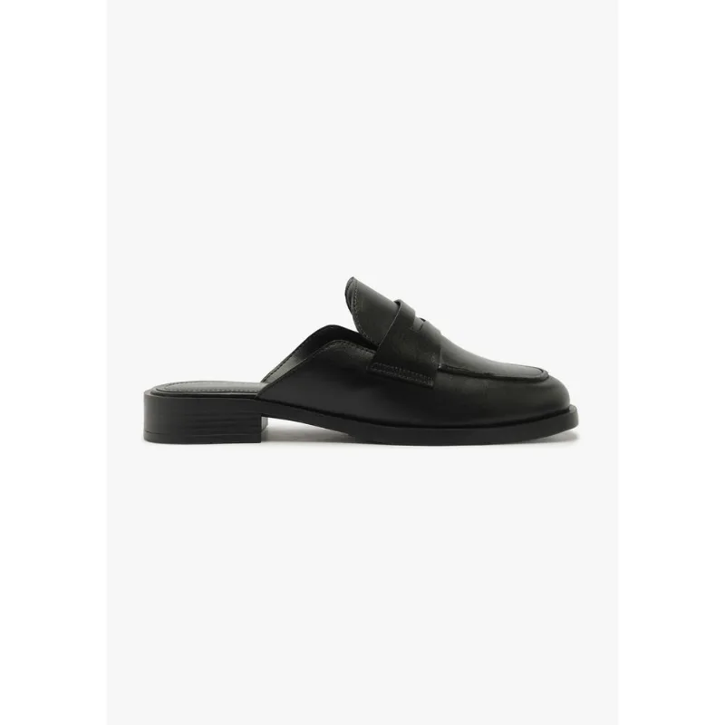 Mocassim Feminino Em Couro - Preto 037