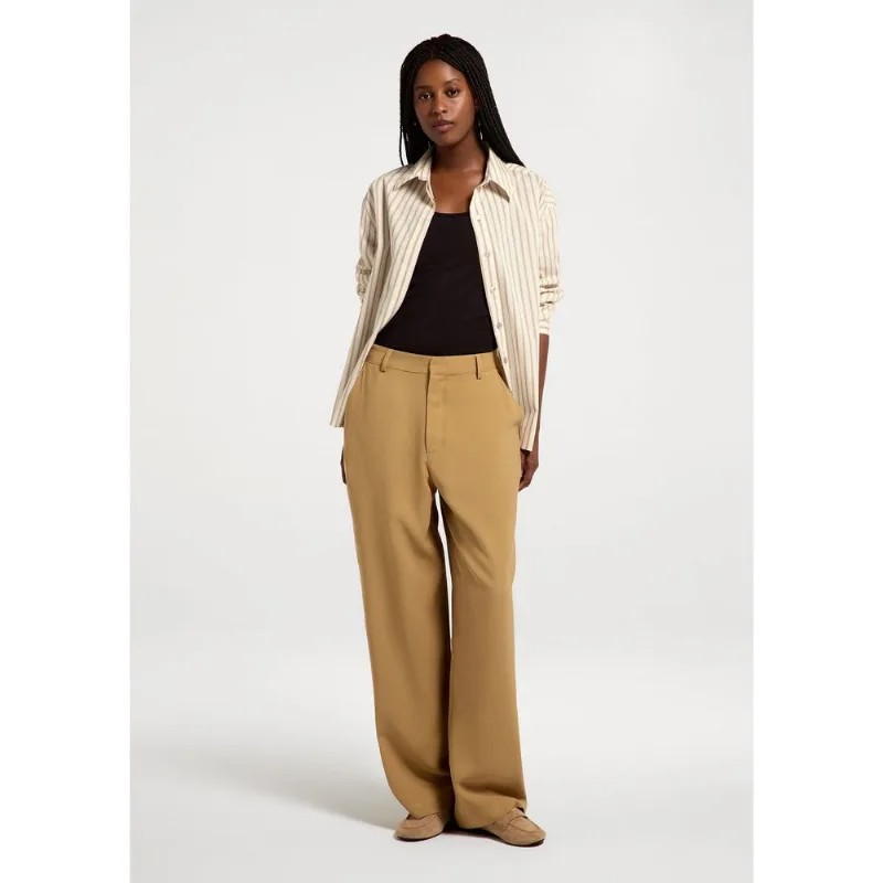 Calça Feminina Reta Em Alfaiataria Peach Touch - Marrom 036