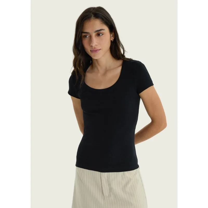 Camiseta Feminina Slim Decote U Em Ribana - Preto P