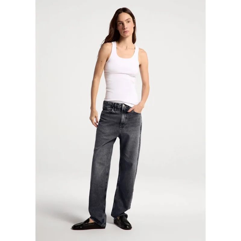 Calça Jeans Feminina Reta Cintura Média - Preto 034