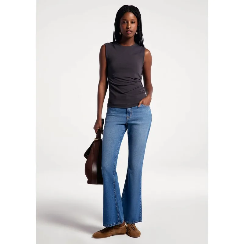 Calça Jeans Básica Feminina Cintura Média Flare Petit - Azul 038