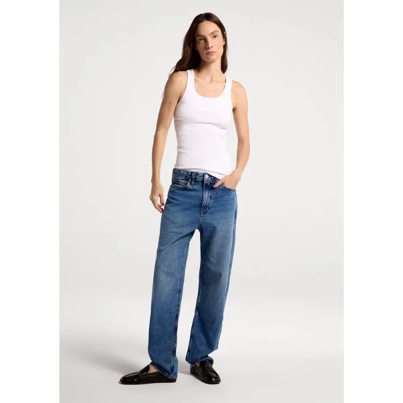 Calça Jeans Feminina Reta Cintura Média - Azul 040