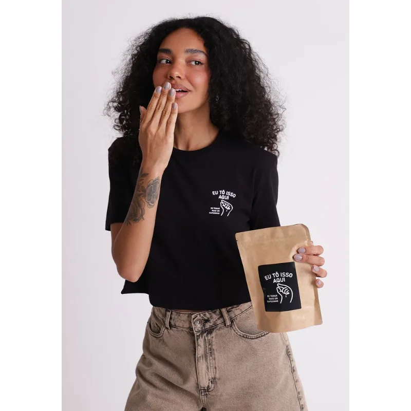 Camiseta cropped estampa café Preto GG