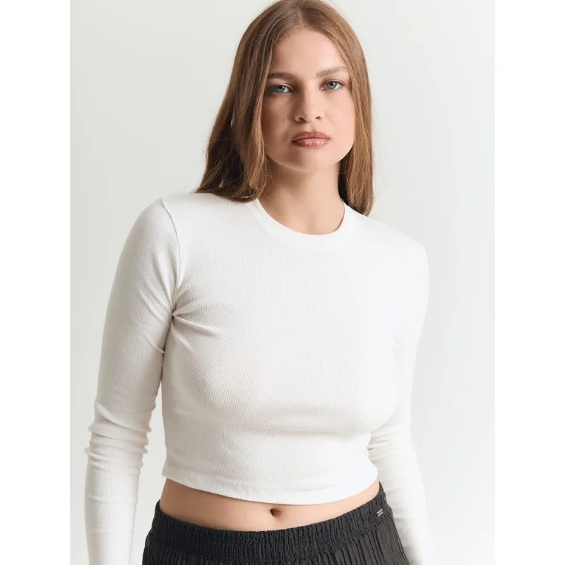 Blusa cropped gola redonda em ribana off white Off white P