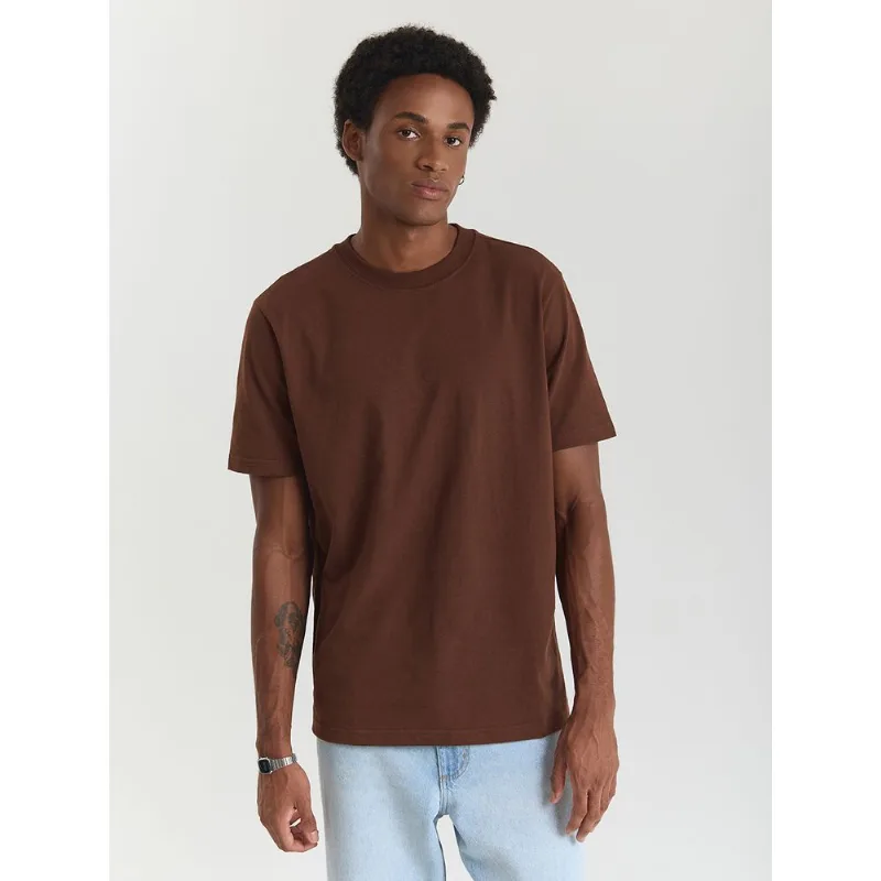 Camiseta comfort em malhão Marrom PP