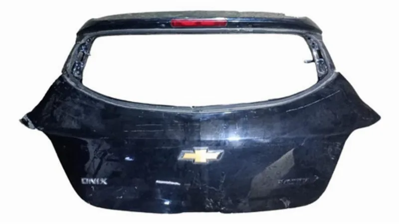 Tampa Traseira Chevrolet Onix A 2020