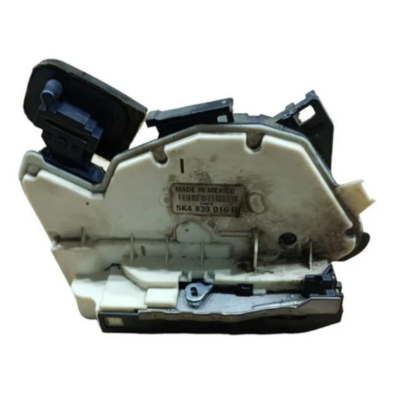 Fechadura Da Porta Traseira Direita Jetta Golf 2011 A 2016