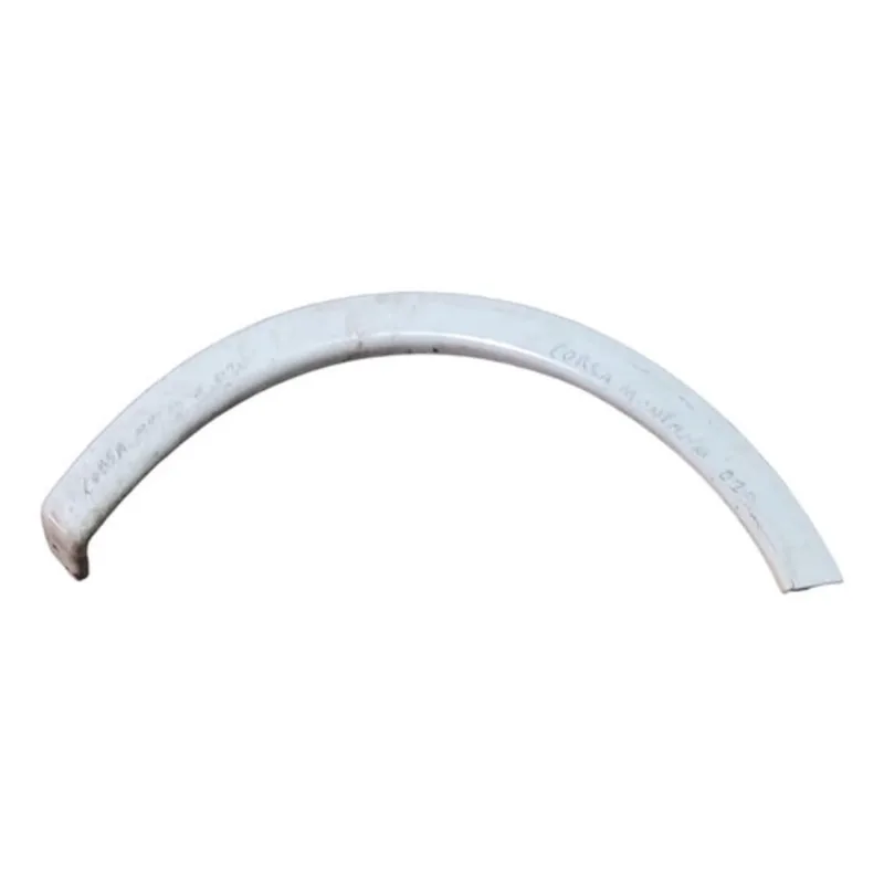 Aplique Paralama Direito Montana Corsa 2005 A 2010 93396132