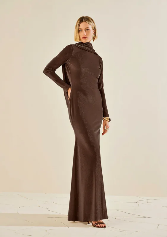 Vestido Morena Rosa Ajustado Decote Canoa Manga Longa Longo Marrom - Morena Rosa - Linhas
