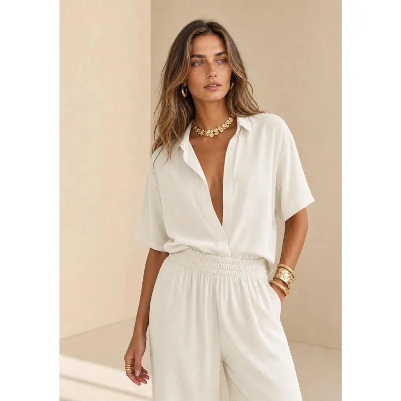 Camisa Morena Rosa Solta Gola Clássica Manga Curta Alongada Off White P - Morena Rosa