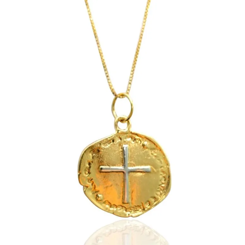 Medalha Das Duas Cruzes Semi Joia Banhdada A Ouro Presente