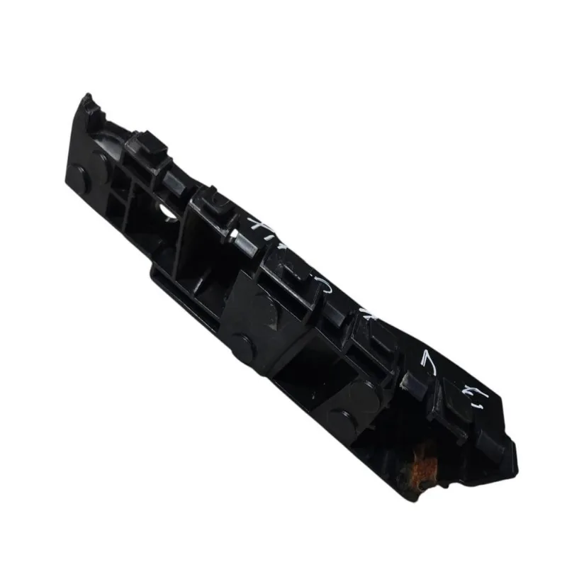 Guia Parachoque Dianteiro Esquerdo Chery Tiggo 2 2020