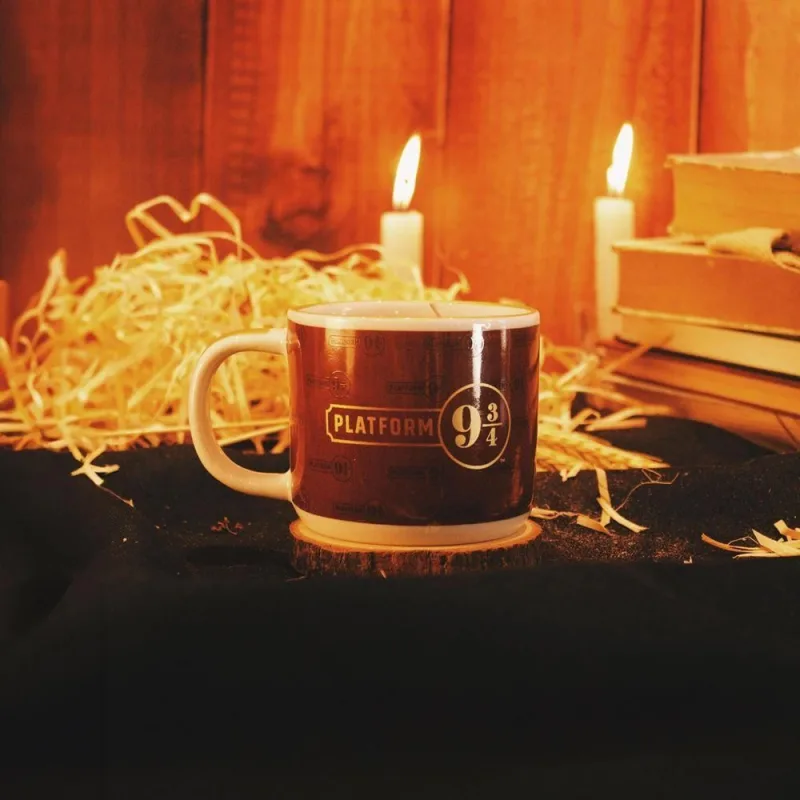 Caneca com Vela Decorativa Plataform 9 3-4 com Vela Artesanal Perfumada Porcelana 300ML - OUTRAS - Utilidades Domesticas
