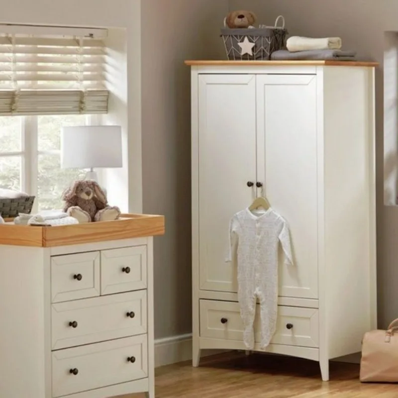 Guarda Roupa 2 Portas e 1 Gavetas em Madeira Maciça Branco Nest Branco/Carvalho Guarda Roupa Infantil 2 Portas 1 Gaveta em Madeira Maciça Branco e Carvalho Nest Yescasa Branco/Carvalho