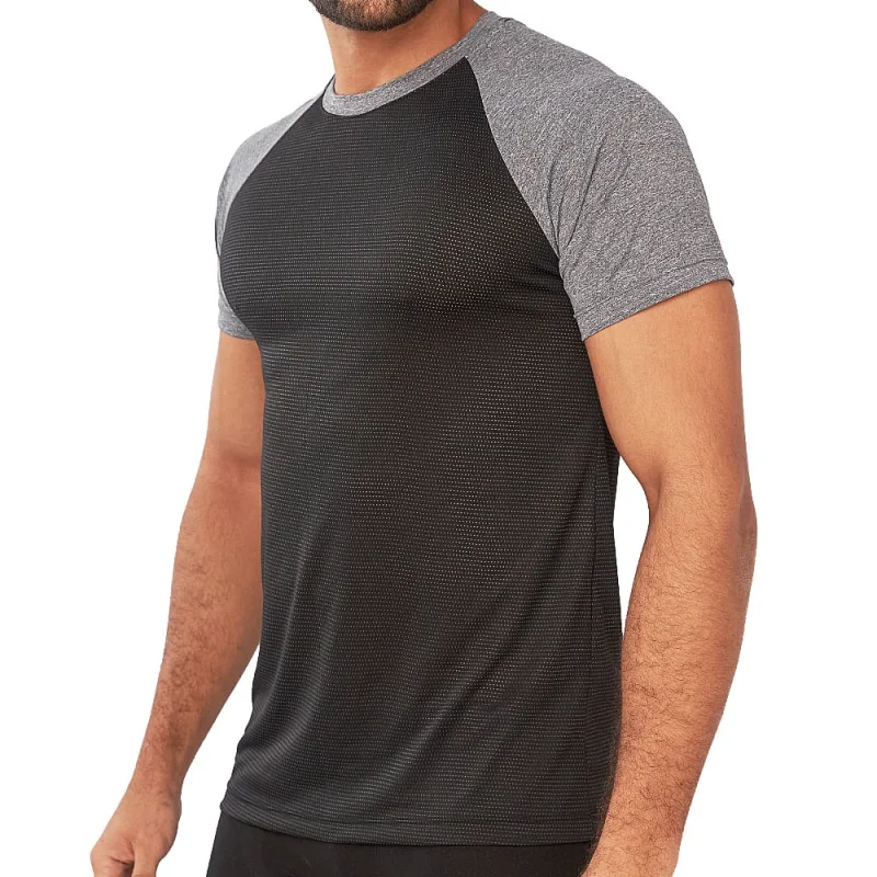 Camiseta Esportiva Masculina Manga Curta Delfit Poliamida Preta com Cinza - Não Disponível - Moda