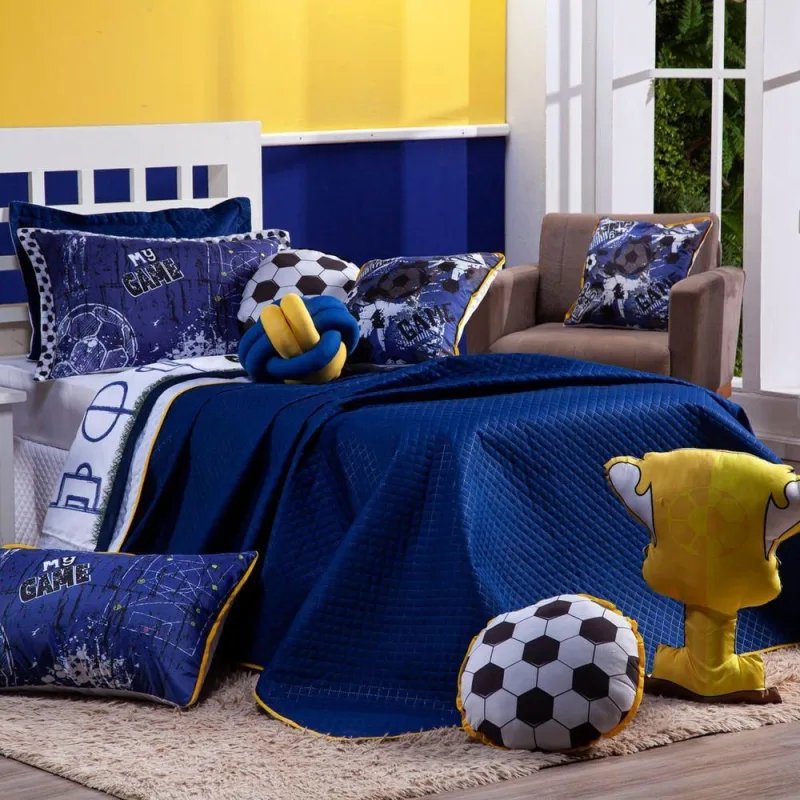 Kit Cobre Leito Colcha Solteiro Futebol Game Azul Marinho/branco Dupla Face Com Almofadas 06 Peças - OUTRAS - Cama, Mesa E Banho