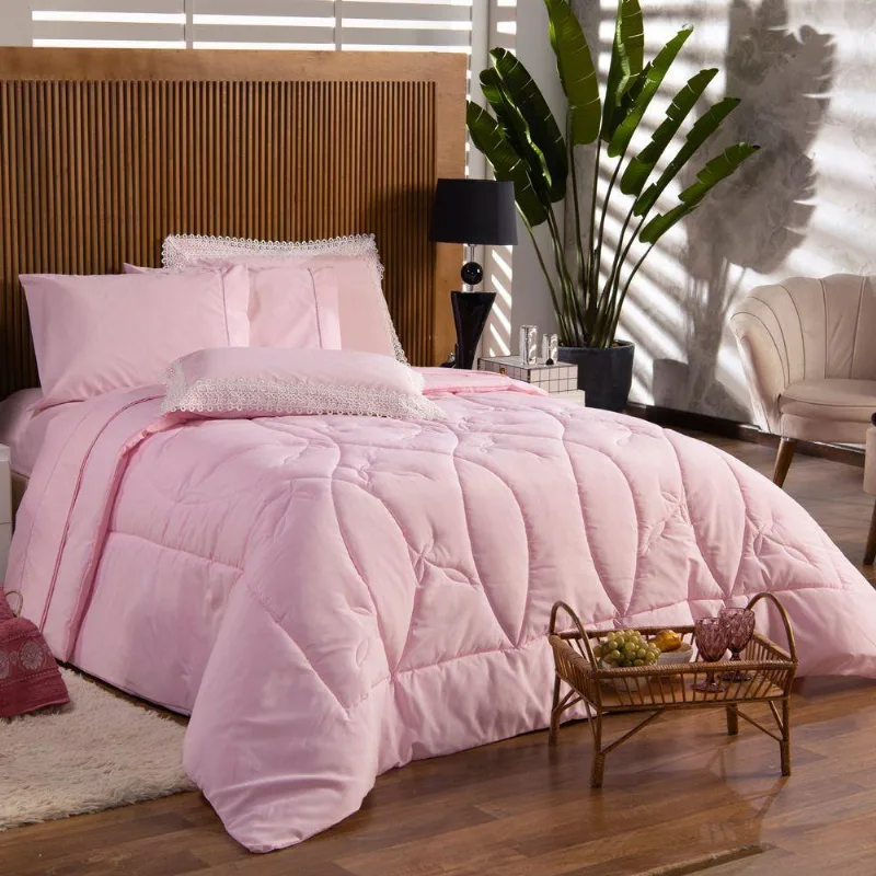 Kit Edredom Liso Casal Padrão Florença Guipir Dupla Face Com Fronhas 03 Peças - Percal Algodão 200 Fios Cor Rosa