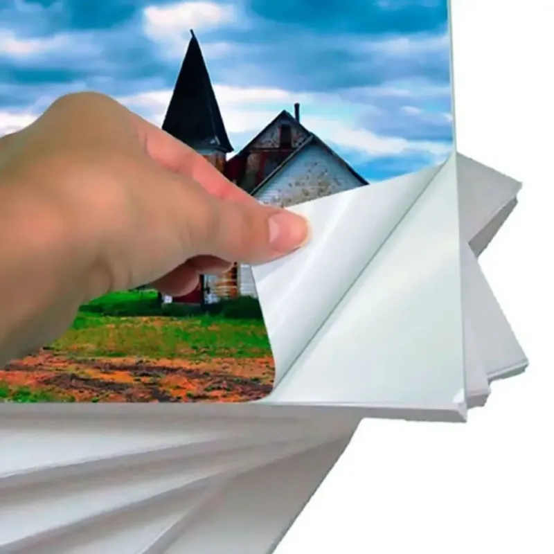 Papel Fotográfico Adesivo Glossy A4 130g Branco Brilhante Resistente À Água / 100 Folhas