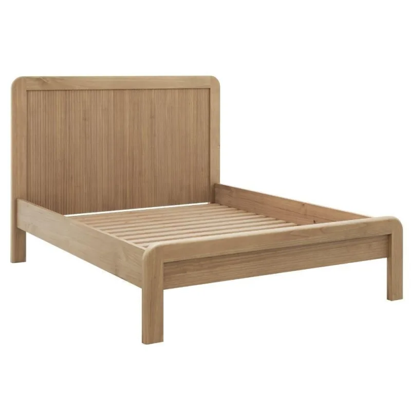 Cama Queen 3309U Madeira Maciça Taeda com Cabeceira Canelada Marrom Milani - OUTRAS - Móveis
