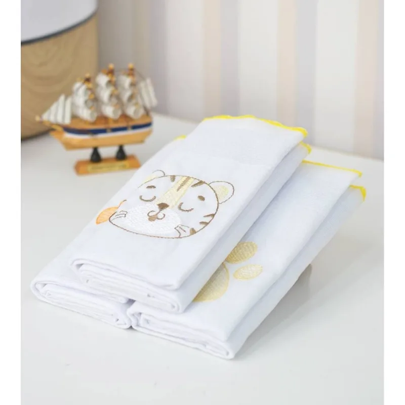 Kit Fralda Luxo Bordada com 3 unidades Neutra