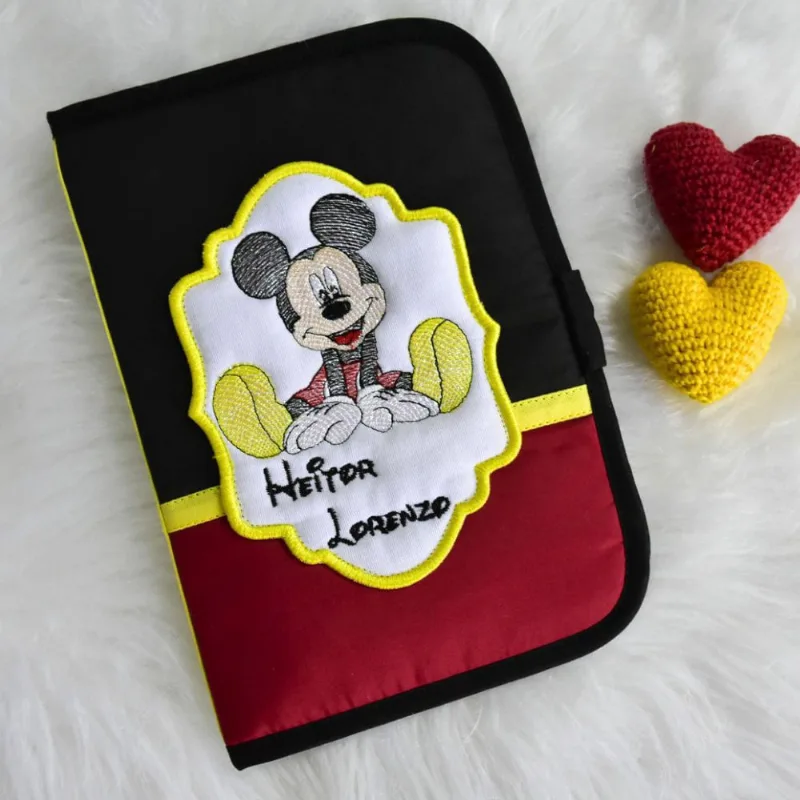 Capa para carteira de Vacinas do Bebê Bordado - Mickey Mouse