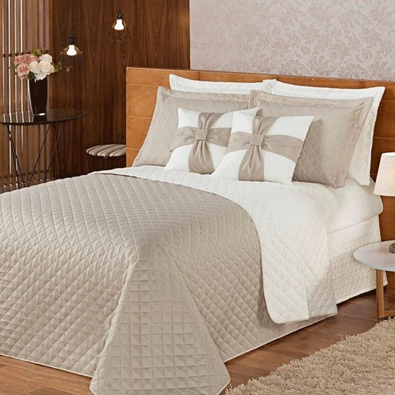 Kit Cobre Leito e Jogo de Cama diferencial Dupla Face Casal Queen 7 Peças Avelã Harmônico Casa Dona