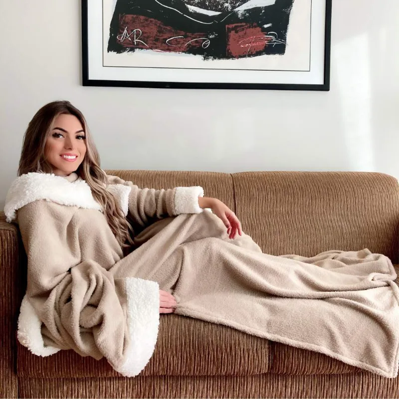 Cobertor de Manga Bege com Sherpa Tipo Lã de Carneiro Casa Dona