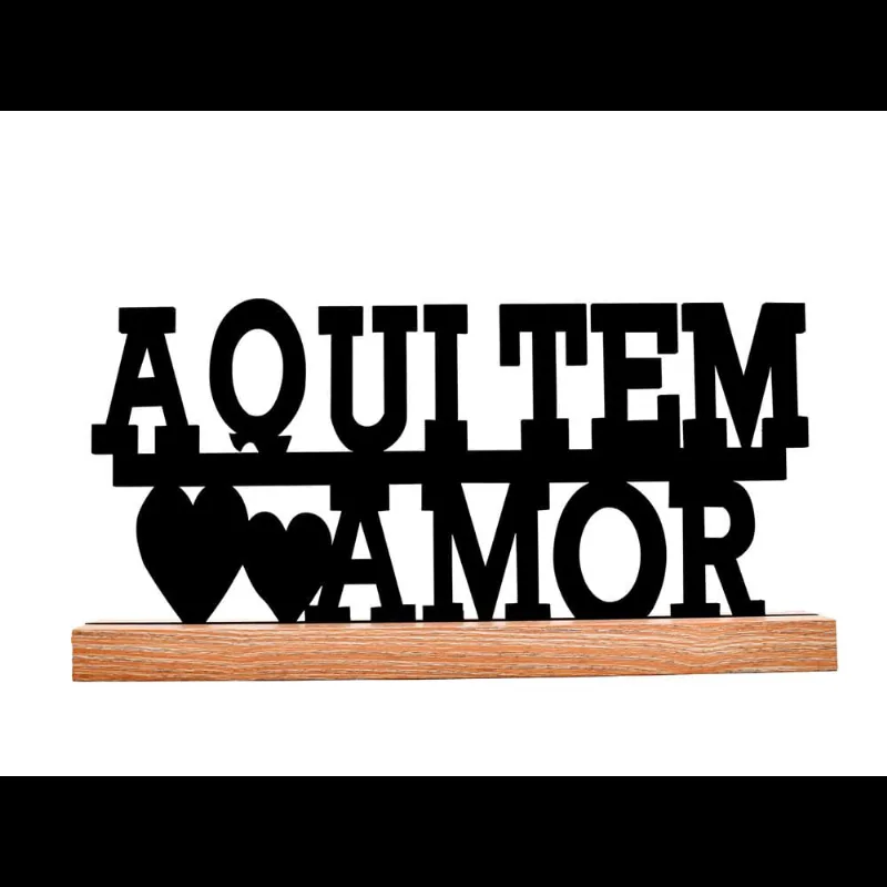 Enfeite De Madeira "Aqui Tem Amor" 27X11Cm Multimix