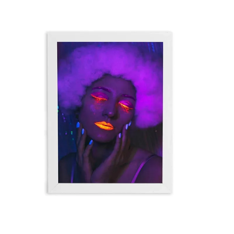 Mulher Maquiagem Neon Laranja Quadro Moldura Branca 60X40Cm