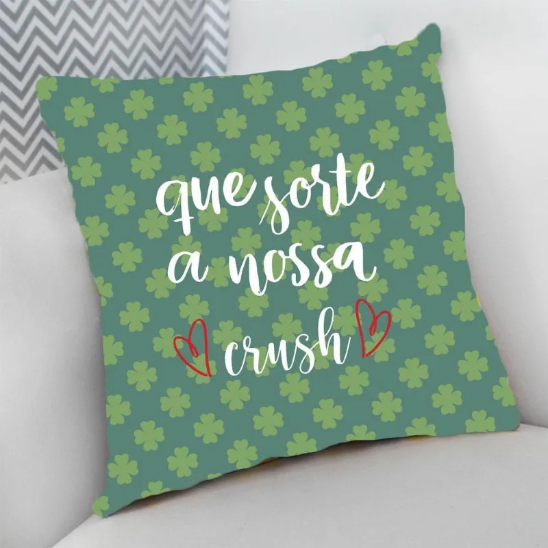 Almofada Cheia com Zíper 25x25 Namoradas Que Sorte A Nossa - DELUZZ