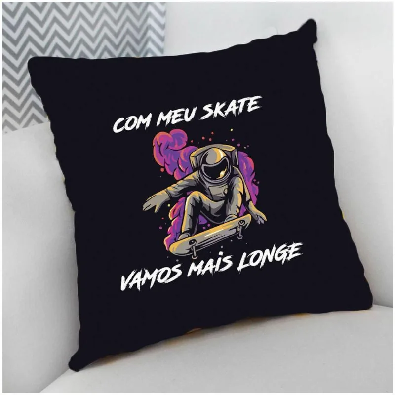 Almofada Decorativa Cheia com Zíper 40x40 Astronauta Skatista - DELUZZ