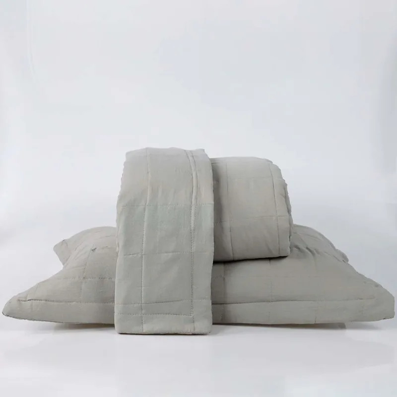 Colcha Barcelona 2,40 X 2,60 Queen Prata