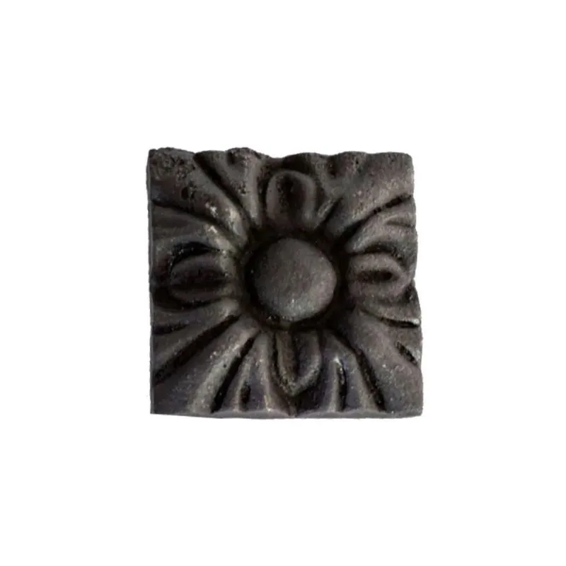 Florão Quadrado N07 para Decoração em Ferro Fundido 8,5x8,5cm Preto Fundição São Cristóvão